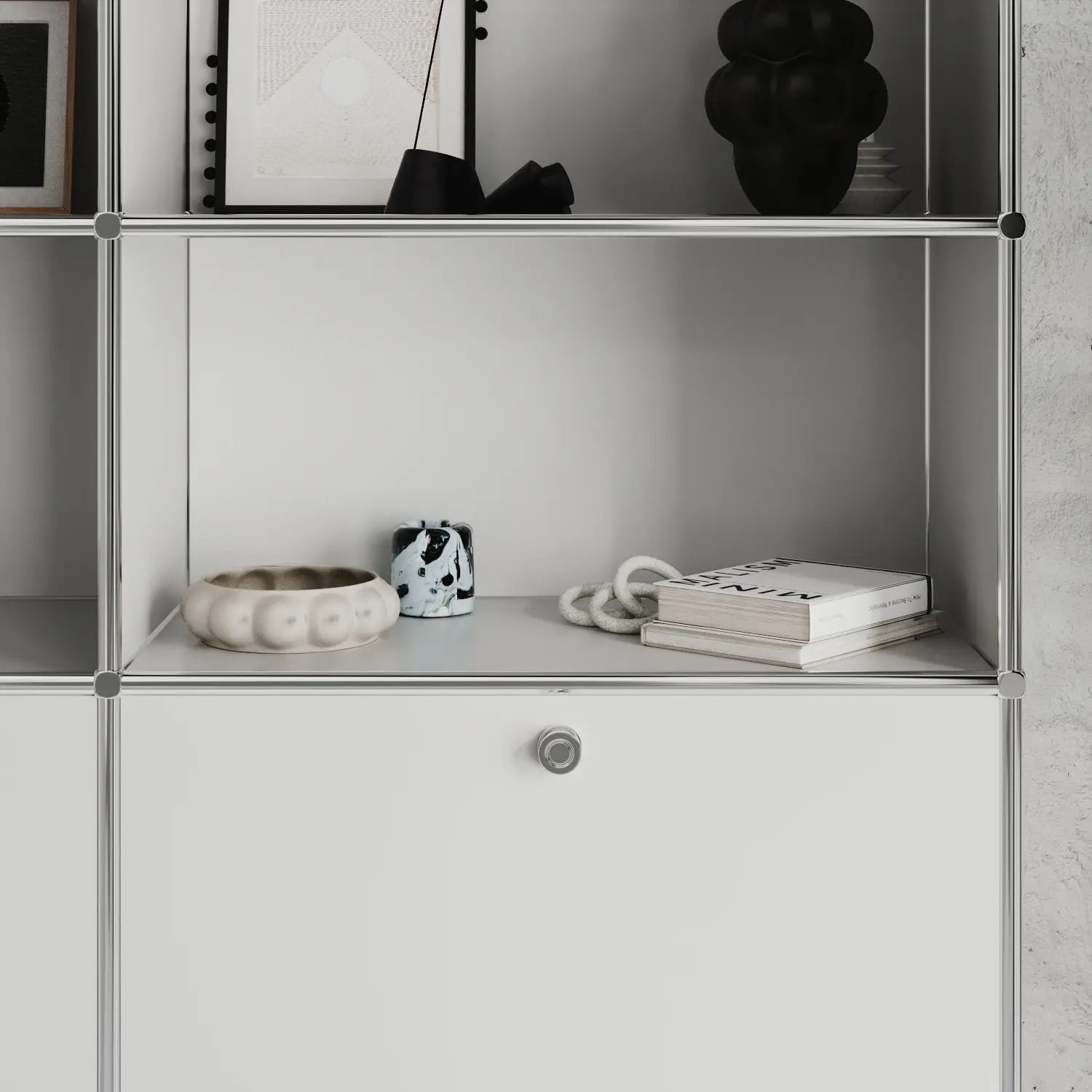 USM Haller Alternative von Flexcube: Regal in Weiss mit 2 Schubladen / Klappen