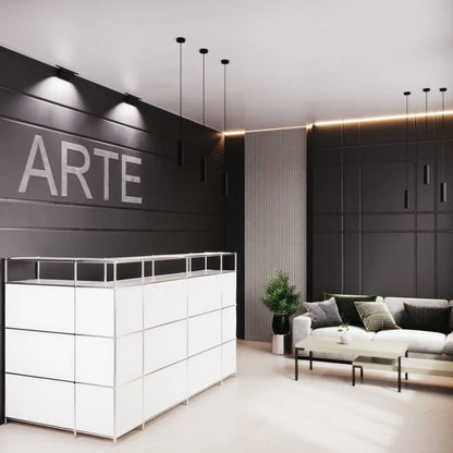 Grosszügige Empfangstheke in L-Form