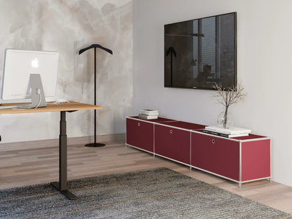 Lowboard in red with 3 doors