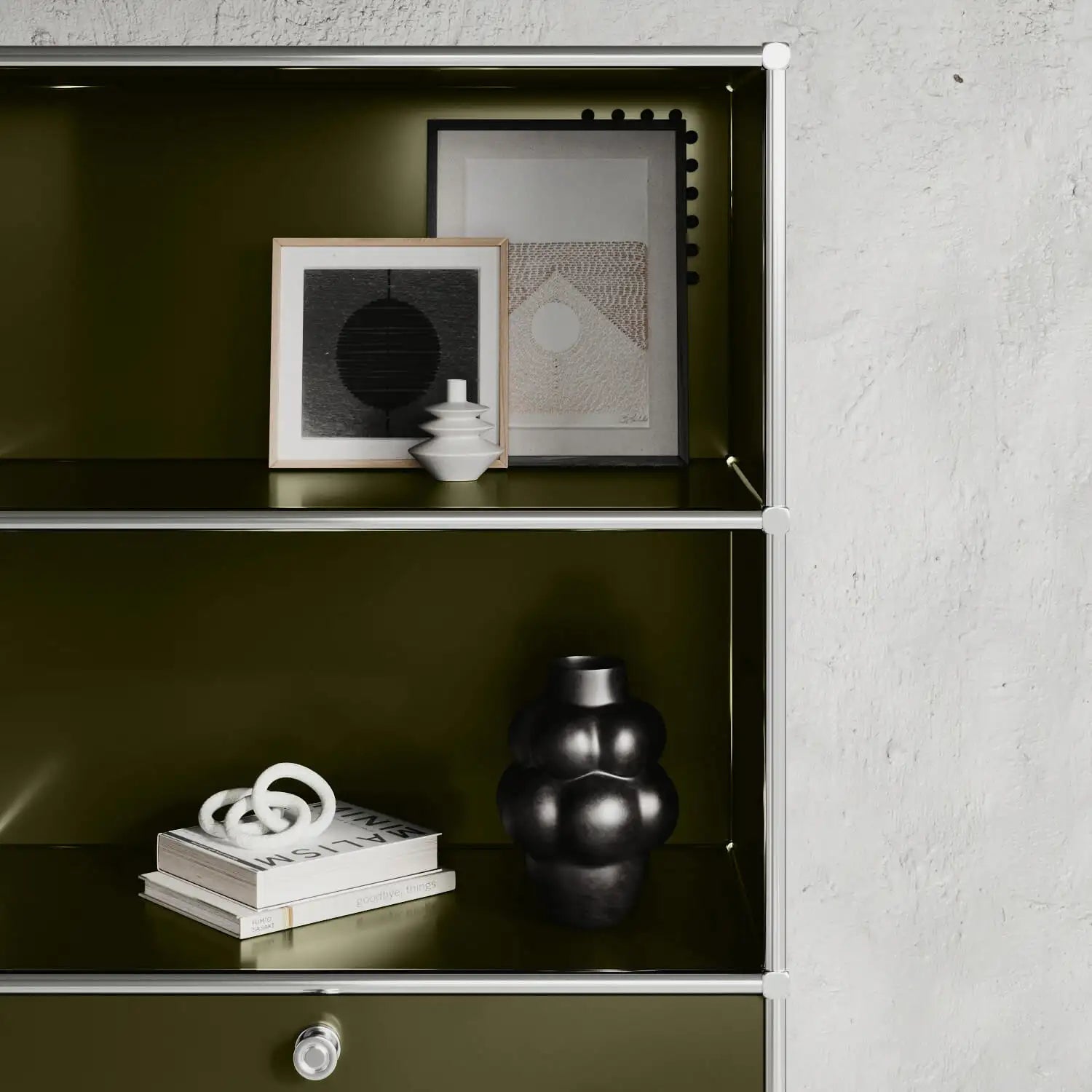 Regal in Olivgrün mit 2 Schublden / Klappen